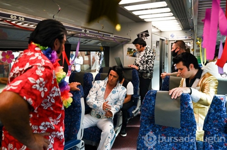 Hayranları, Elvis Presley'nin doğum günü için  Elvis Festivali'ne gitti