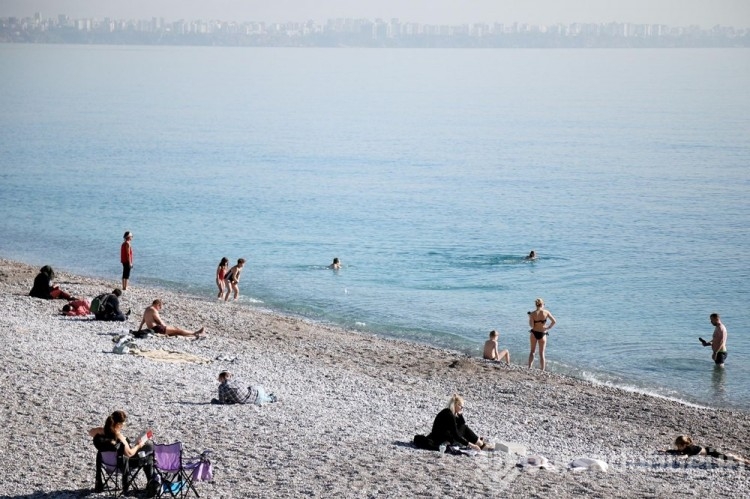 Antalya'da ocak ayında deniz keyfi
