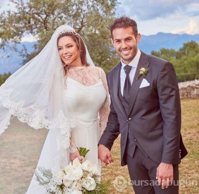 İngiliz model Kelly Brook kıvrımlarıyla barıştı