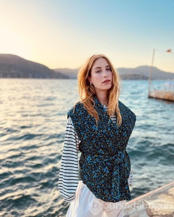 Hazal Kaya'dan hamilelik pozları
