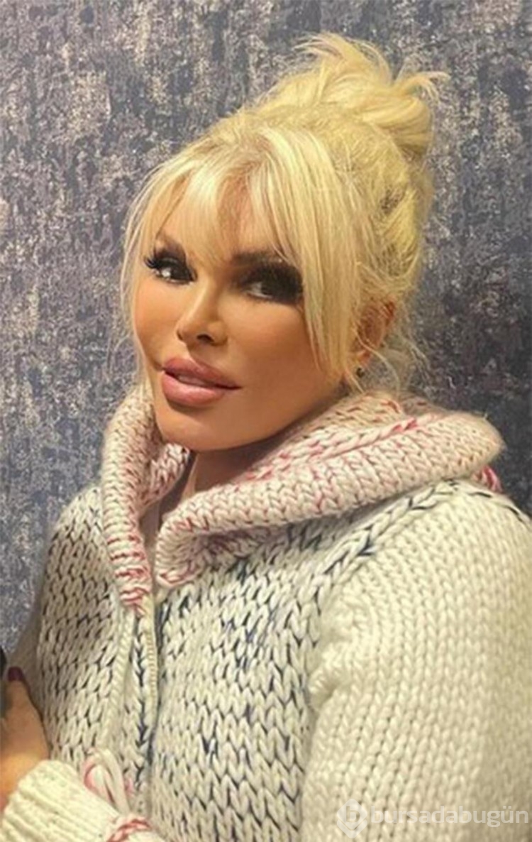Ajda Pekkan kendine ödül verdi