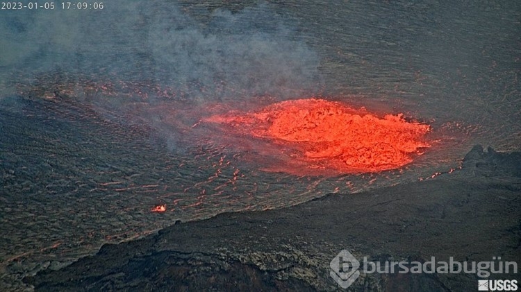 Hawaii'deki Kilauea Yanardağı faaliyete geçti
