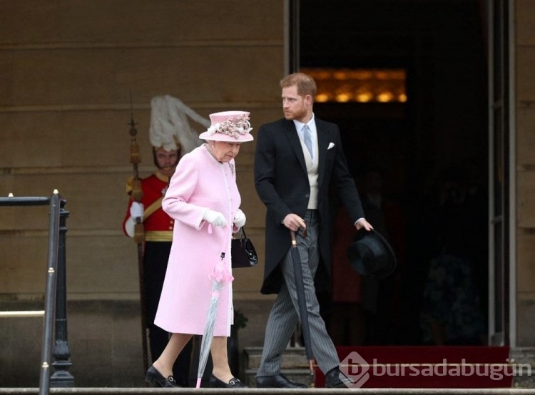 Prens Harry Kraliçe Elizabeth'in ölüm haberini internetten aldığını açıkladı
