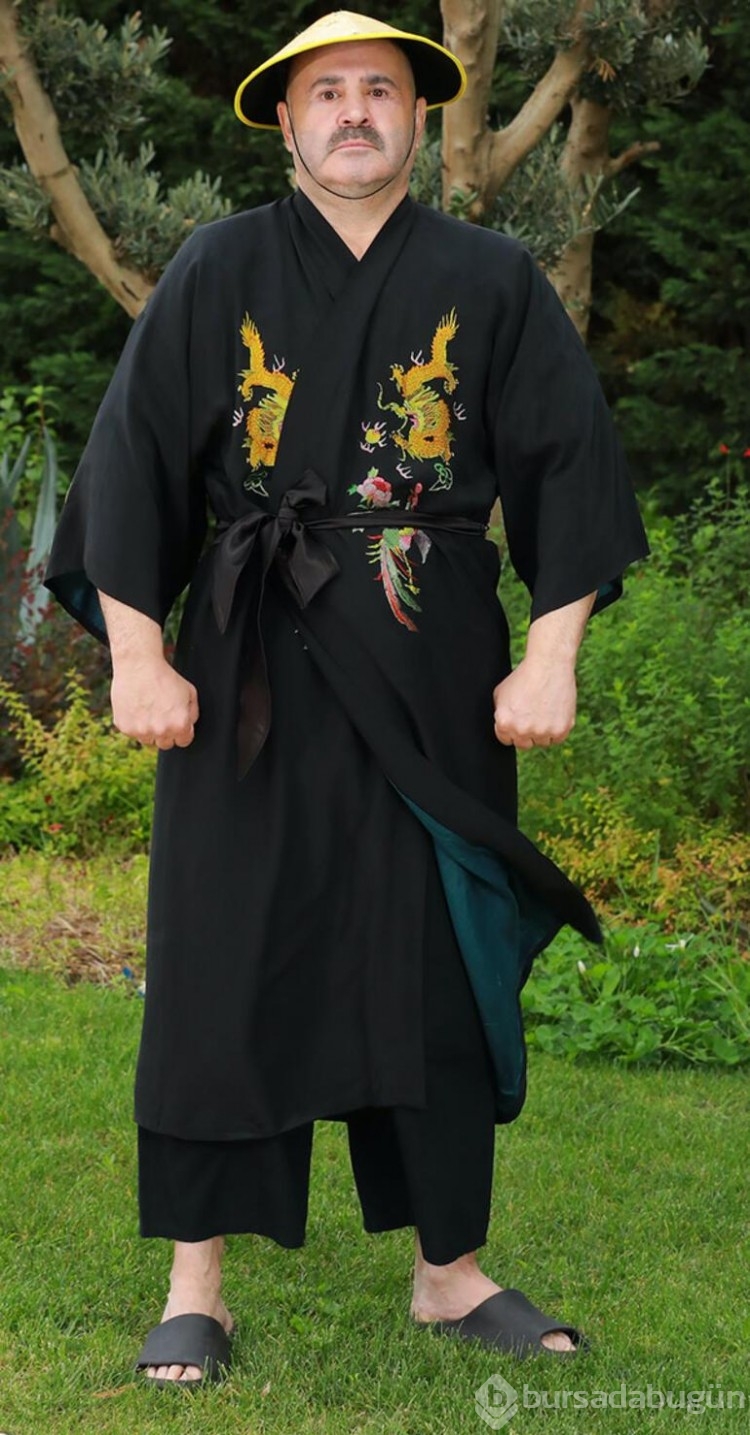 Şafak Sezer Japon oldu

