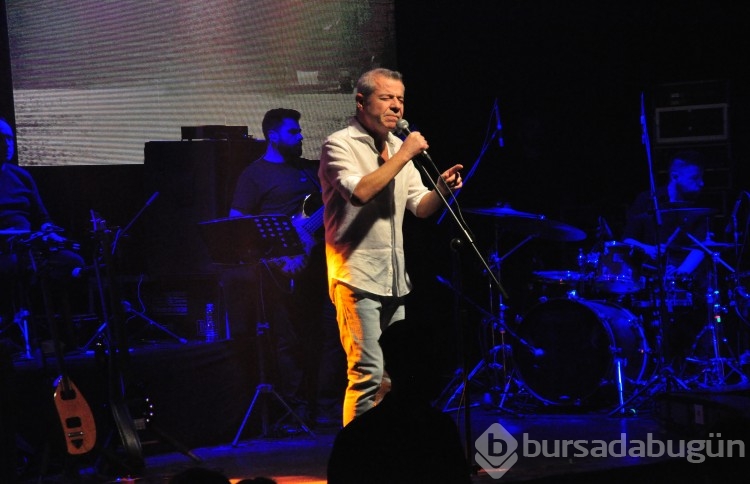 Levent Yüksel'den Jolly Joker Bursa'da unutulmaz konser