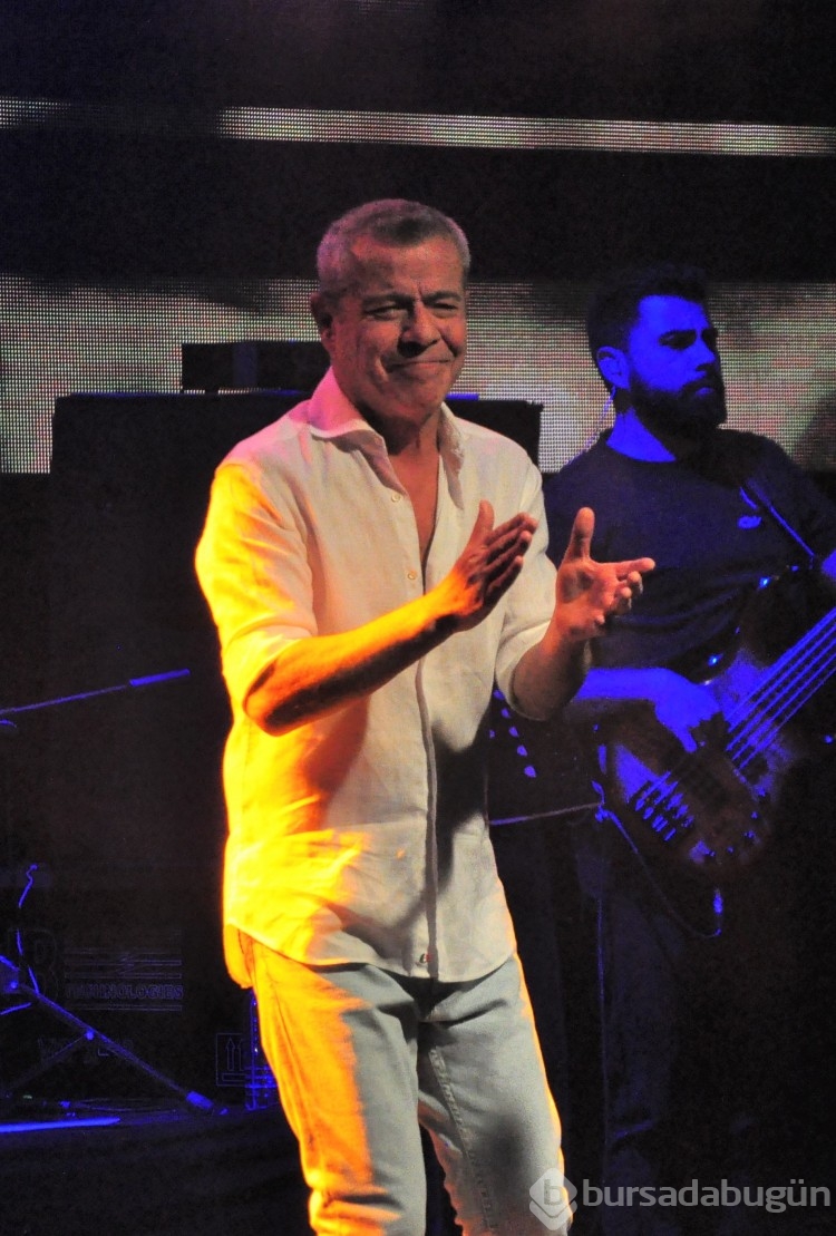 Levent Yüksel'den Jolly Joker Bursa'da unutulmaz konser