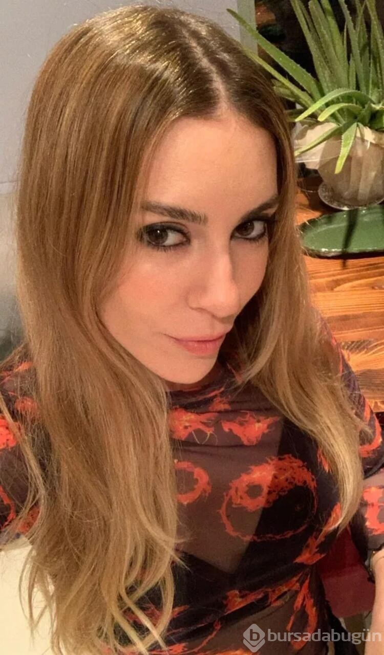 İkinci kez anne olan Sinem Kobal yorum yağmuruna tutuldu