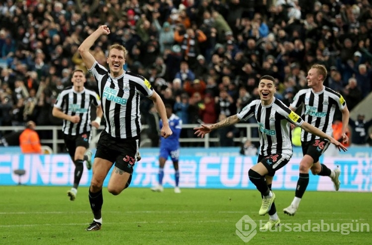 Manchester United ve Newcastle United yarı finale yükseldi