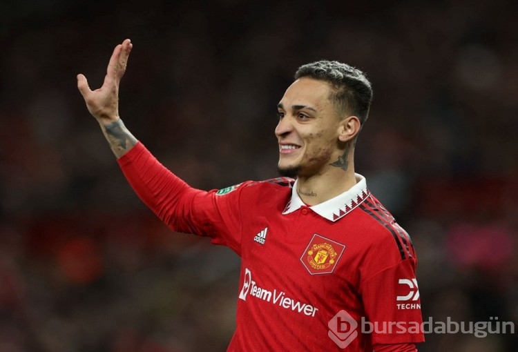 Manchester United ve Newcastle United yarı finale yükseldi