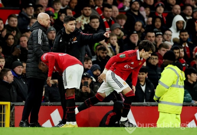 Manchester United ve Newcastle United yarı finale yükseldi