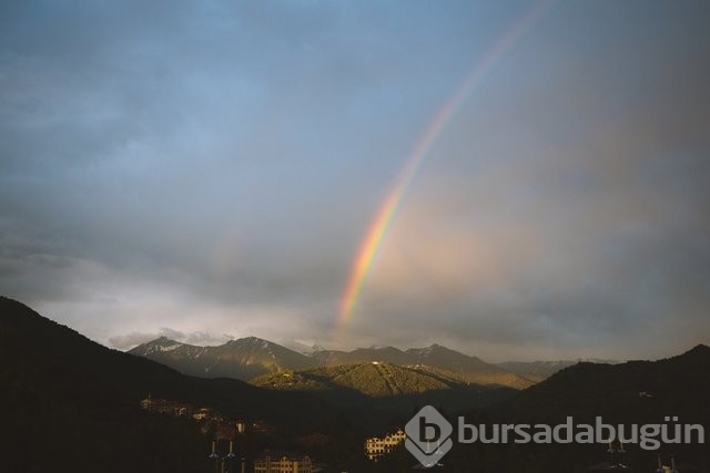 Neden gökkuşağında siyah, beyaz ve gri rengi yok?
