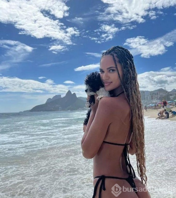 Formula 1'in efsane pilotu Lewis Hamilton'ın sevgilisi göz kamaştırdı