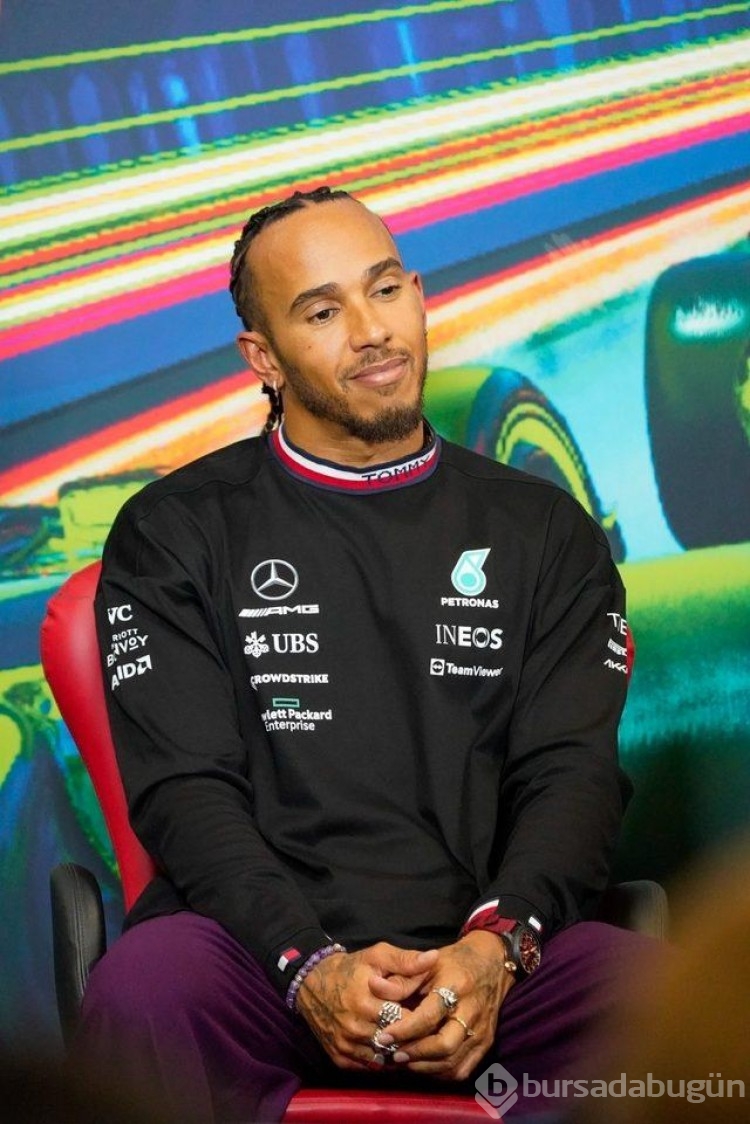 Formula 1'in efsane pilotu Lewis Hamilton'ın sevgilisi göz kamaştırdı