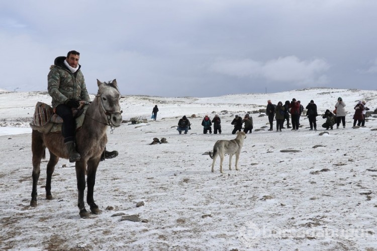 Donan Balık Gölü fotoğraf tutkunlarının ağırlıyor