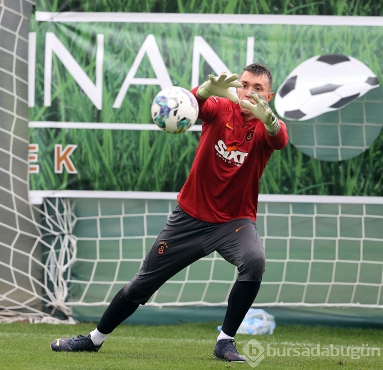 Galatasaray kaptanı Fernando Muslera basına açıklama yaptı