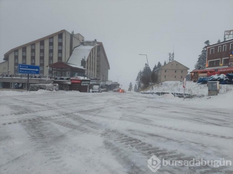 Beklenen kar uludağa düştü