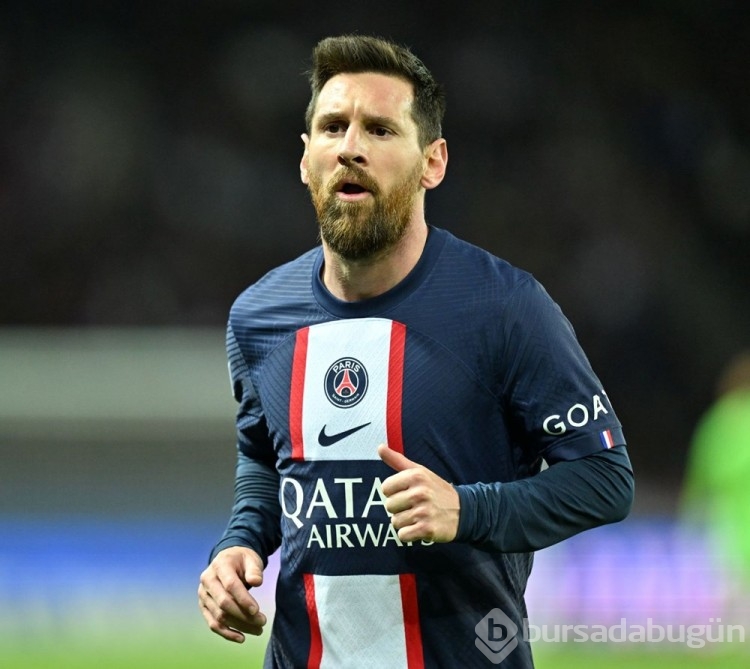 Messi Paris Saint-Germain'e geri döndü