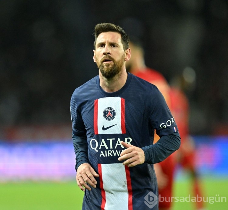 Messi Paris Saint-Germain'e geri döndü