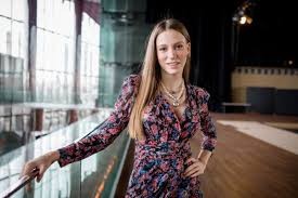 Serenay Sarıkaya ve Kıvanç Tatlıtuğ'un fotoğrafı sosyal medyada gündem oldu
