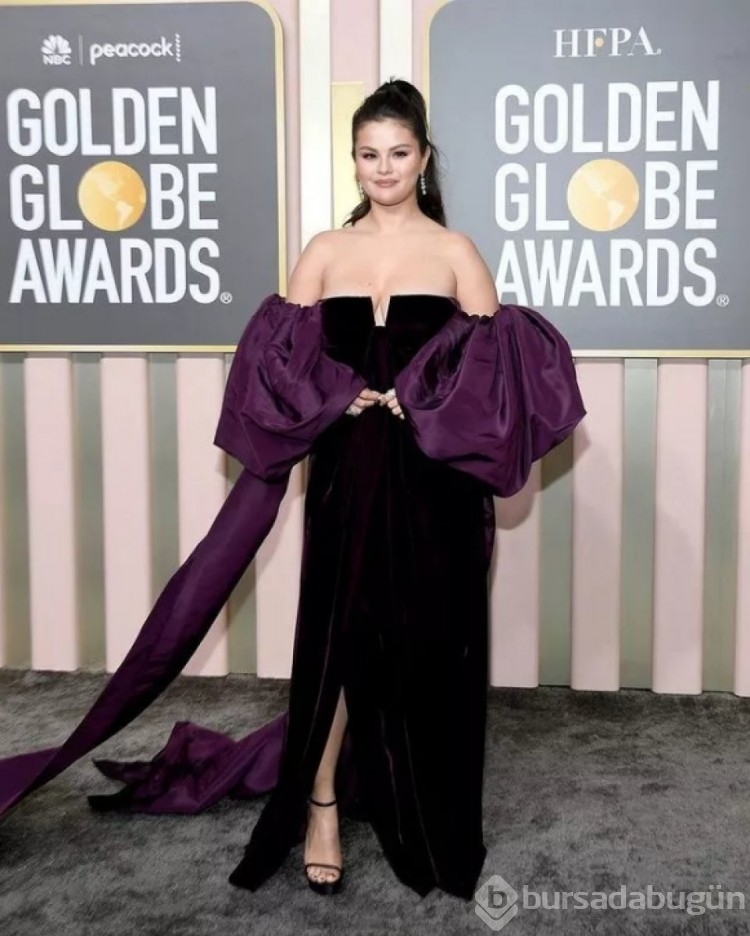 Selena Gomez'in Altın Küre stiliyle gündem oldu
