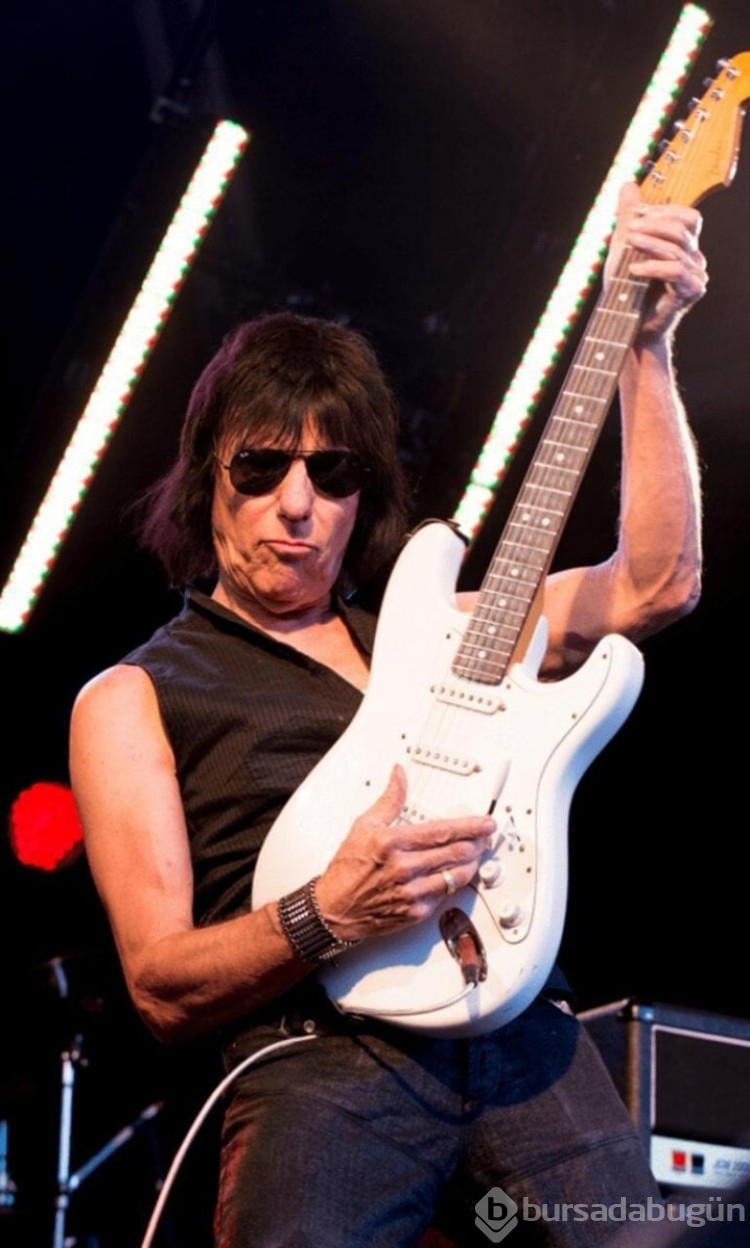 Jeff Beck vefat etti