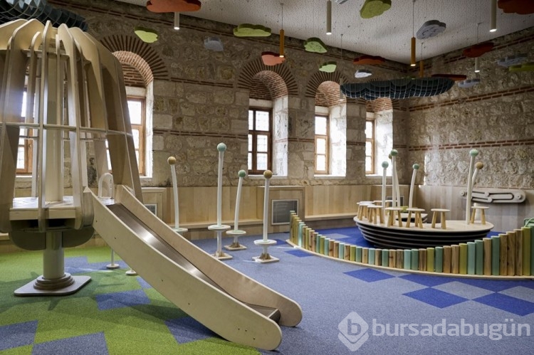 İstanbul'un en büyük kütüphanesi olan Rami kışlası Bugün açılıyor