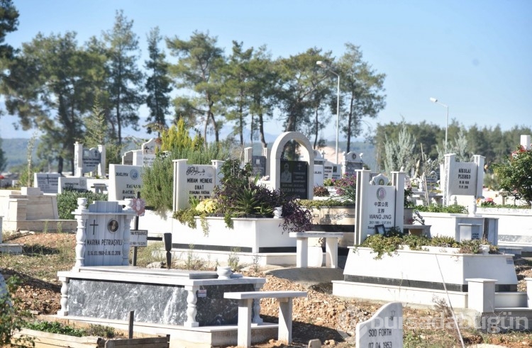 Antalya'da yabancıların aile mezarlığına ilgisi arttı