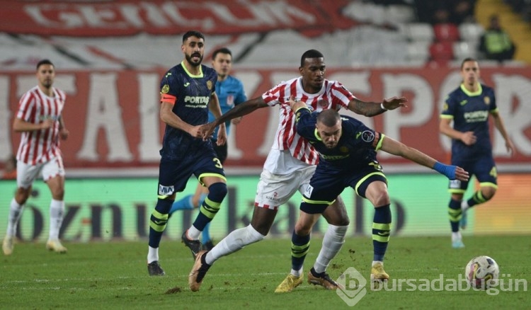 Futbolcu Haji Wright 8 kulüp ile temas halinde