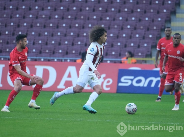 Futbolcu Haji Wright 8 kulüp ile temas halinde