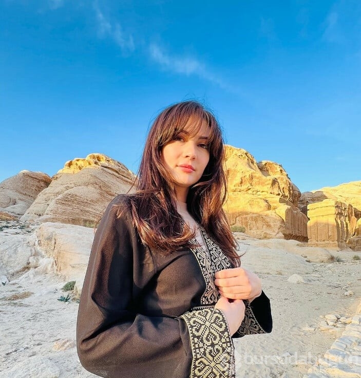 Burcu Özberk ev halini paylaştı