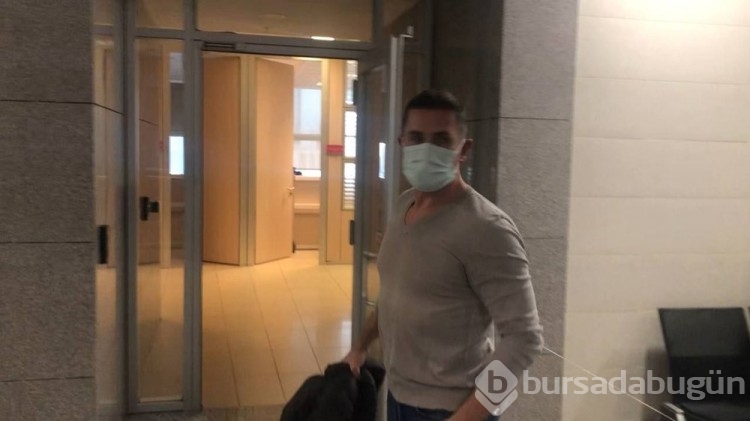 Emre Aşık ve Yağmur Sarnıç 'Tehdit' davasında karşı karşıya geldi