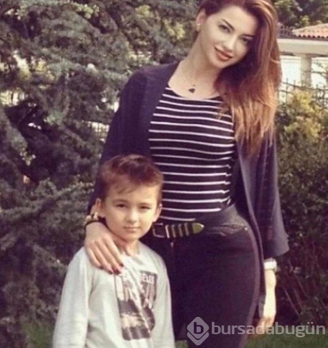 Esra Ezmeci hamilelik fotoğrafını paylaştı