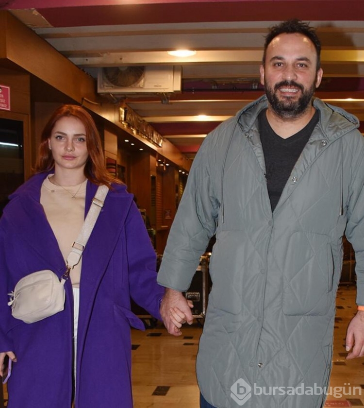 Ferit Aktuğ sevgilisiyle el ele
