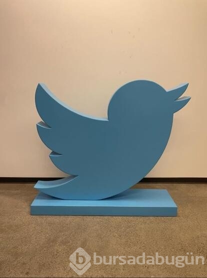 Twitter ofisindeki eşyalar açık artırmada satışa çıkarıldı
