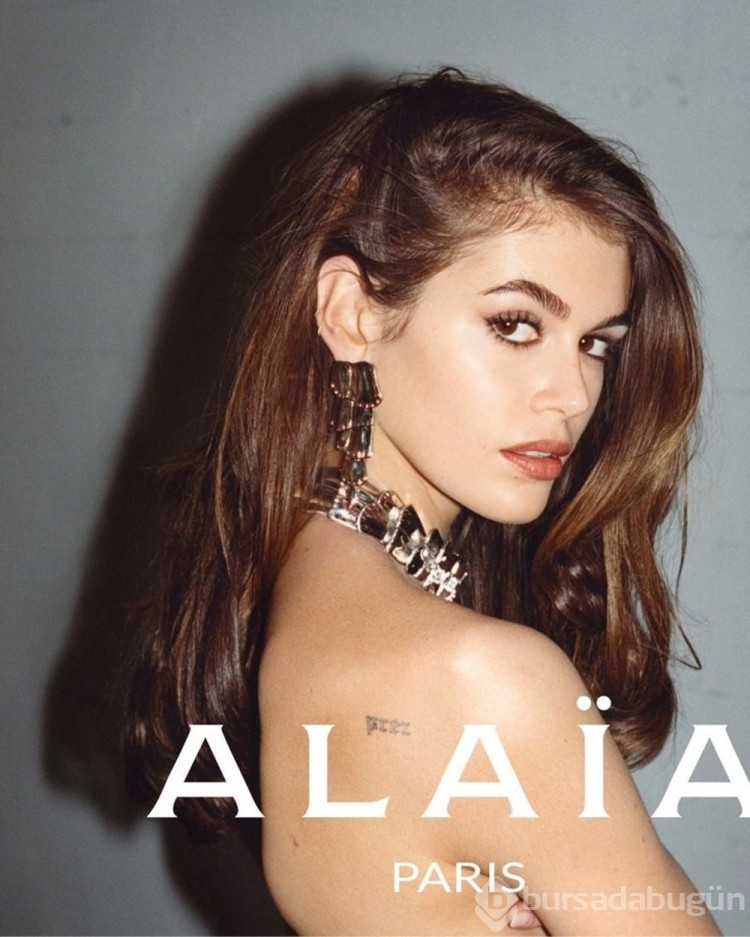 Model Kaia Gerber moda markası için poz verdi