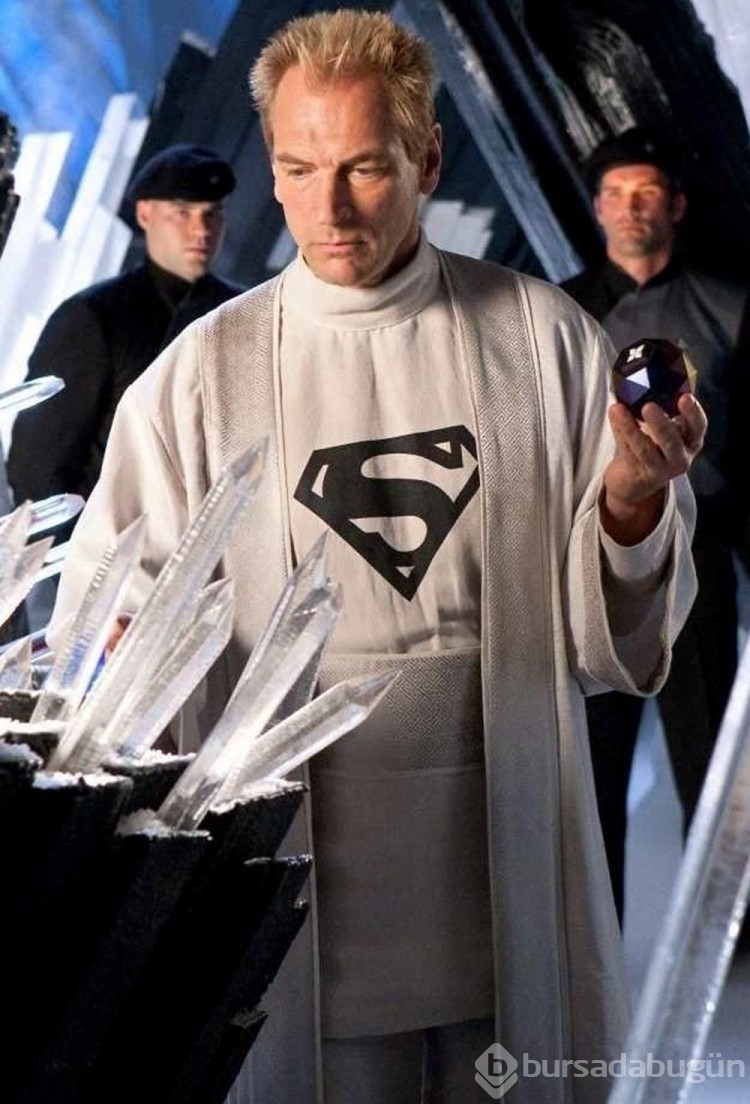 Julian Sands dağda kayboldu