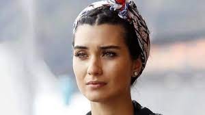 Tuba Büyüküstün'den geçmişe götüren paylaşım
