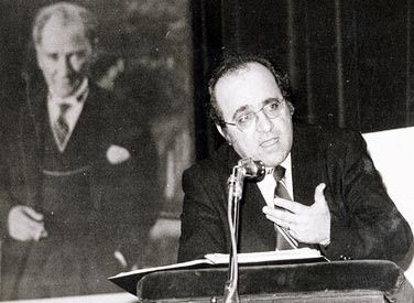 Bir keskin kalem: Uğur Mumcu