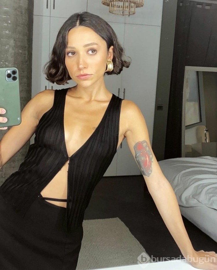 Zeynep Bastık'ın transparan tarzı gündem oldu
