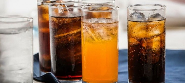 Popüler yiyecek ve içecekler 'kanserden ölme riskini yüzde 30'a kadar artırıyor!