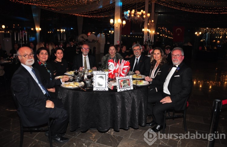 Ata Lions'dan renkli Atatürk gecesi