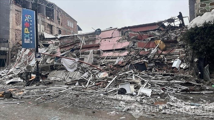 7.7'lik depremin ardından yaşananlar 
