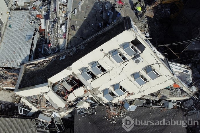 Objektiflerden deprem sonrasında yaşananlar 