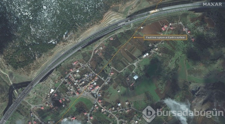 Deprem bölgesinin uydu görüntüleri 
