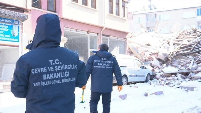 Depremin zarar verdiği ilçelerde hasar tespitleri yapıldı
