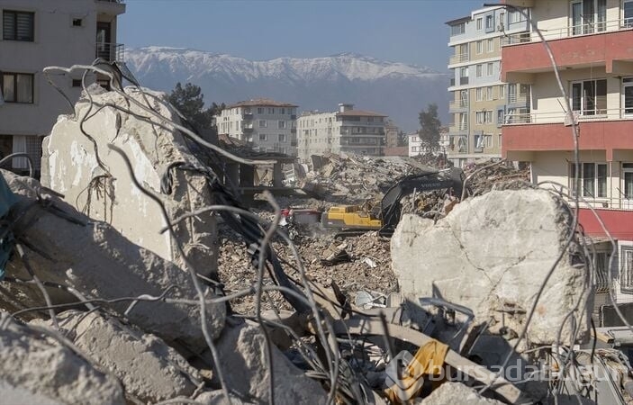 Depremin zarar verdiği ilçelerde hasar tespitleri yapıldı
