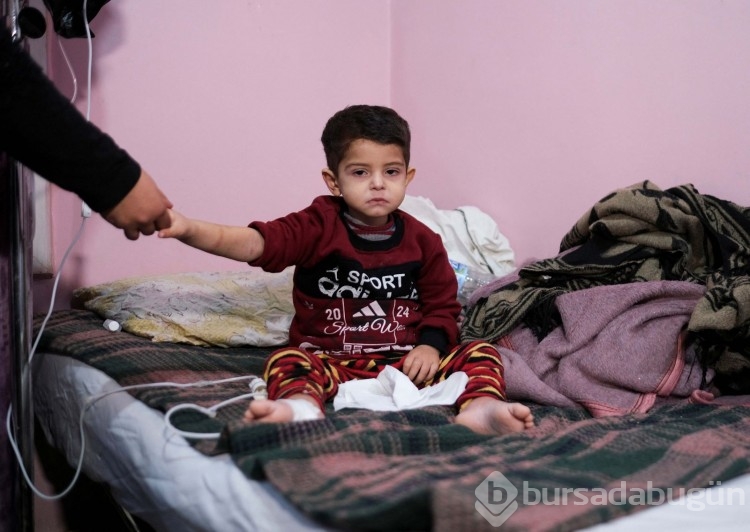 Deprem bölgesinde vesikalık fotoğrafla teşhis
