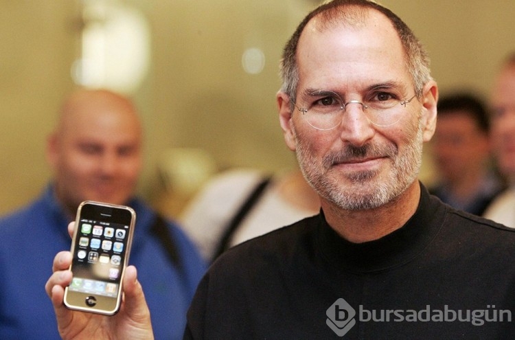 16 yıllık iPhone açık artırmada satıldı