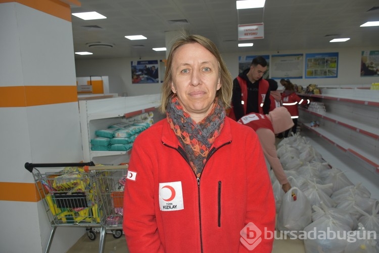 Kızılay Malatya'da sosyal market açtı