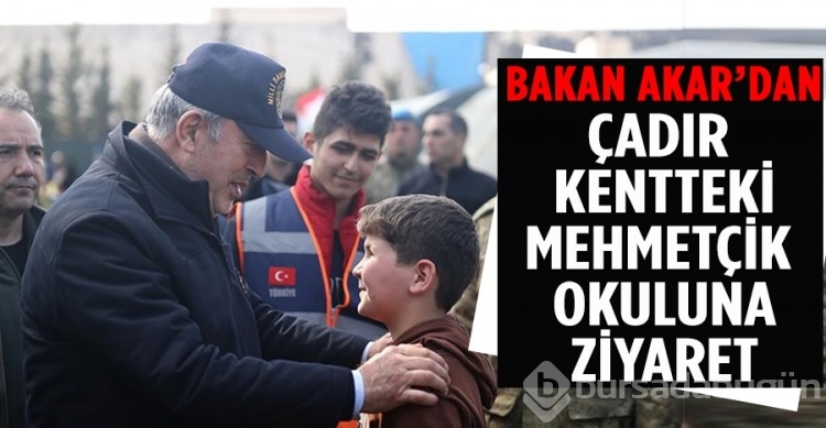Bakan Akar'dan Mehmetçik Okulu'na ziyaret